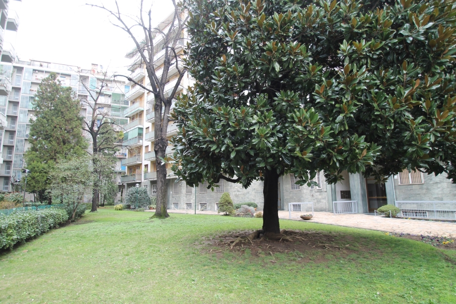 Appartamento in condominio di 4 locali MILANO  di 140 mq