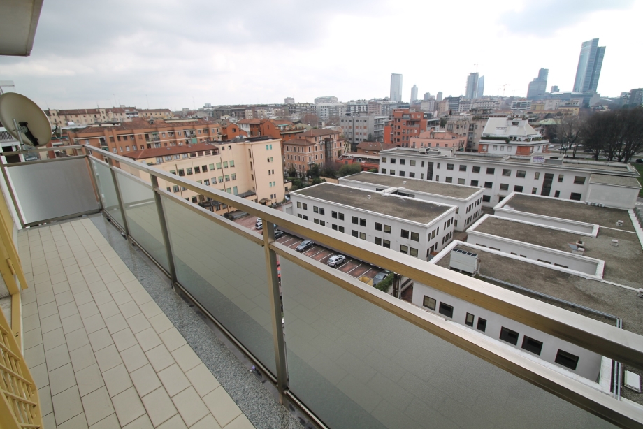 Appartamento in condominio di 4 locali MILANO  di 140 mq