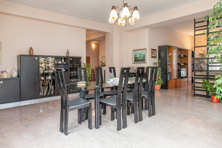 Appartamento in palazzina di 4 locali 
