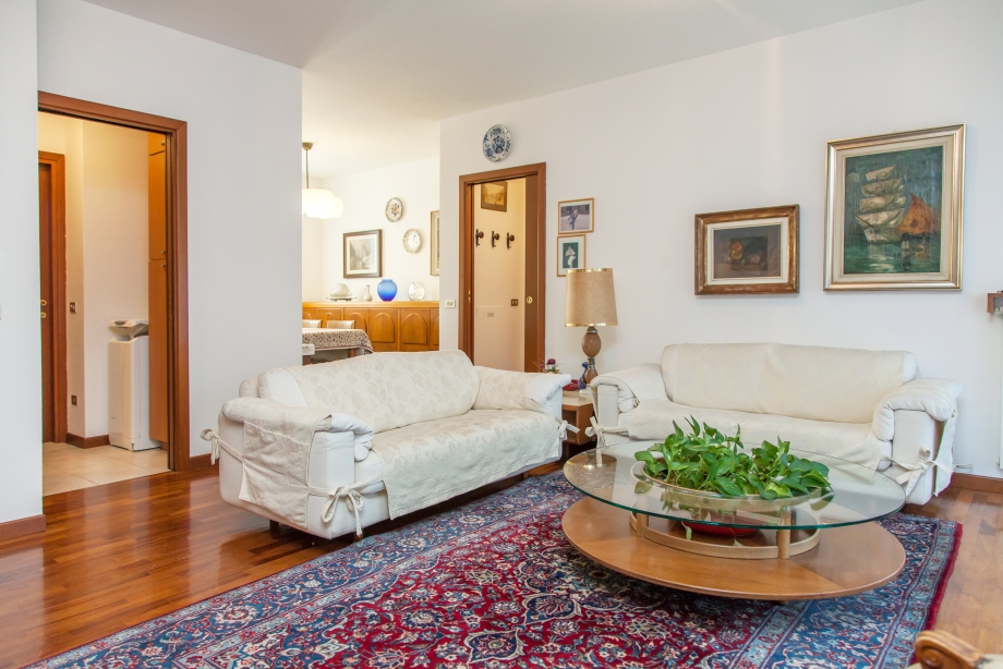 Appartamento in condominio di 4 locali 