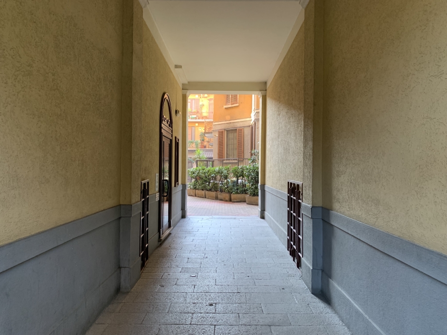 Laboratorio di 1 locale MILANO di 140 mq