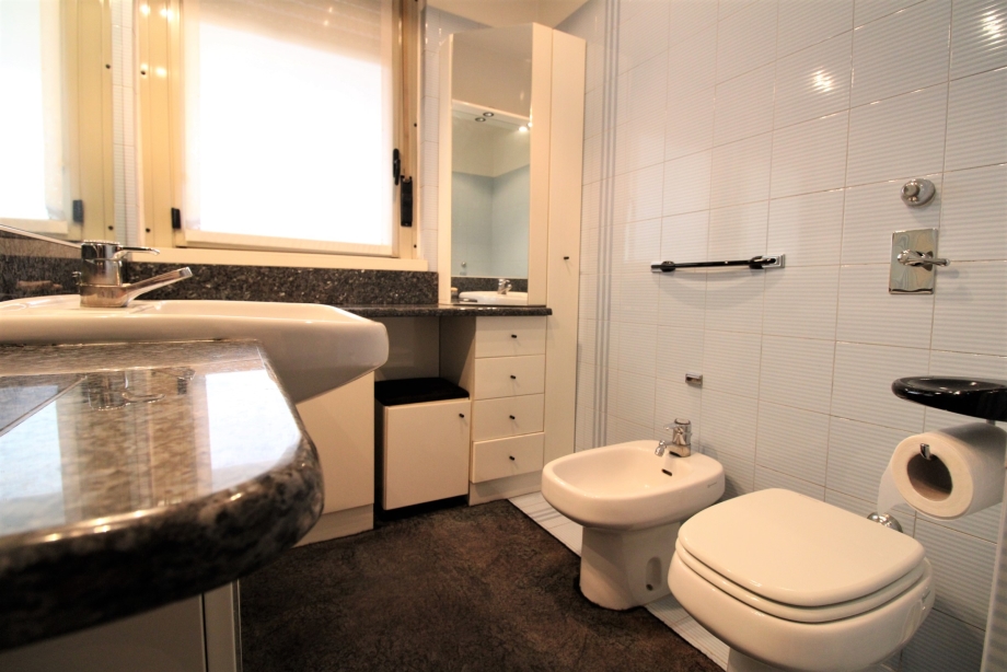 Appartamento in condominio di 4 locali MILANO di 138 mq