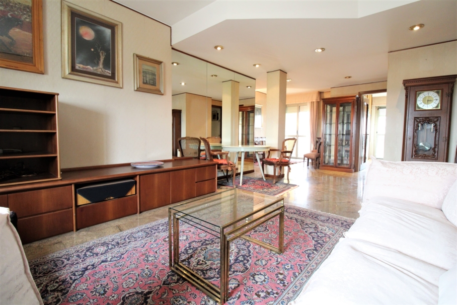 Appartamento in condominio di 4 locali MILANO di 138 mq