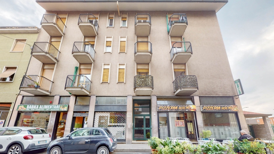 Appartamento in palazzina di 3 locali BRESSO  di 91 mq