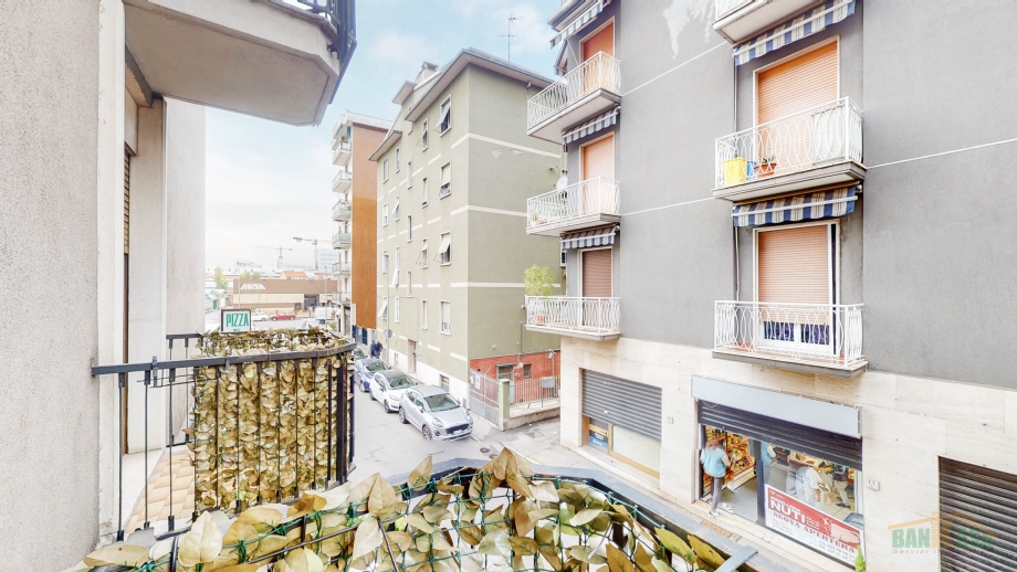 Appartamento in palazzina di 3 locali BRESSO  di 91 mq