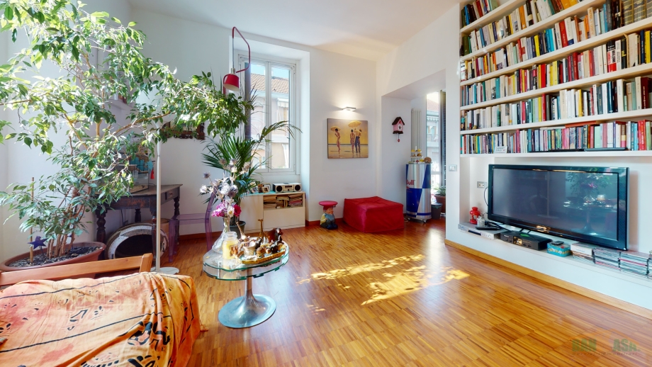 MILANO-ISOLA - Casa di ringhiera in vendita (ID: 7261)