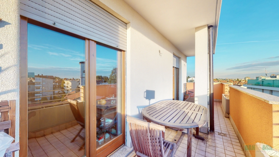 Appartamento in condominio di 3 locali CARDANO AL CAMPO di 90 mq