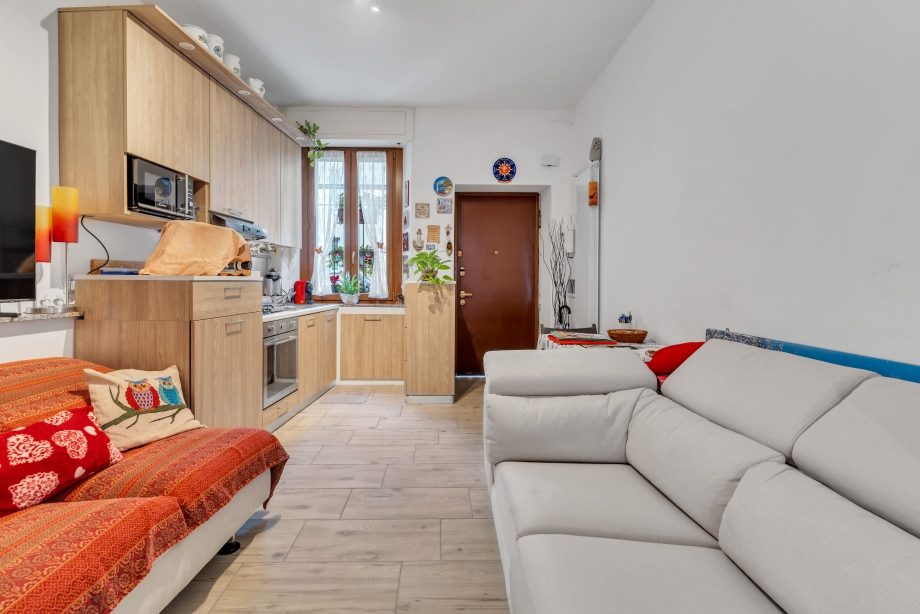 MILANO CRESCENZAGO - Casa di corte in vendita (ID: 7317)