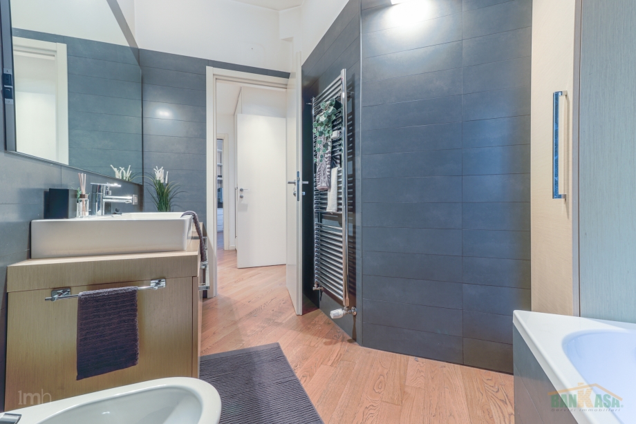 Appartamento in condominio di 3 locali MILANO di 100 mq