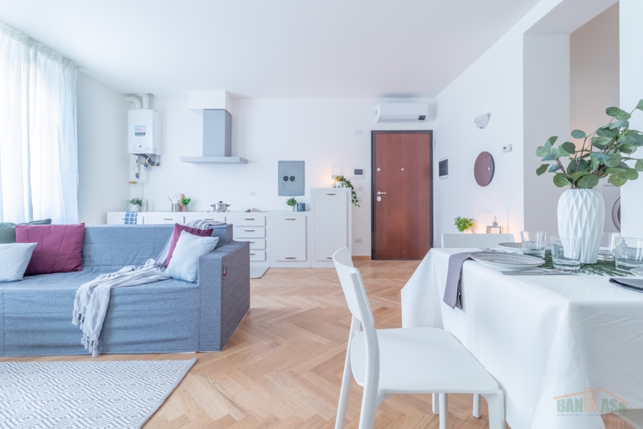 Appartamento in palazzina di 3 locali MILANO di 101 mq