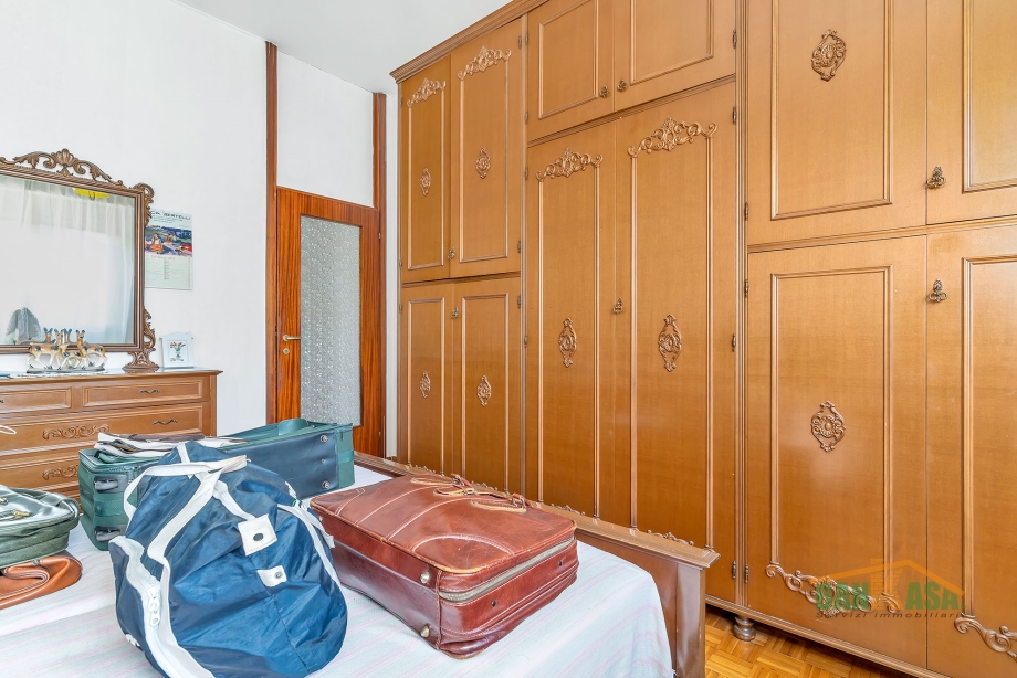 Appartamento in condominio di 3 locali BRESSO di 80 mq