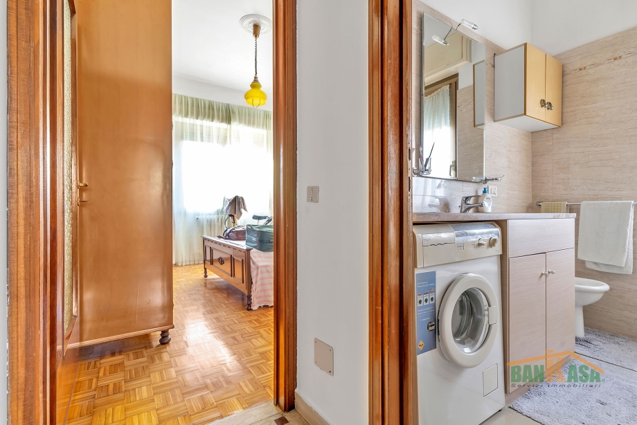 Appartamento in condominio di 3 locali BRESSO di 80 mq