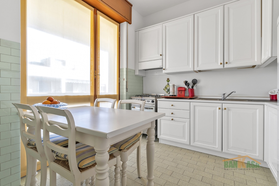 Appartamento in palazzina di 3 locali MILANO - ISTRIA di 96 mq