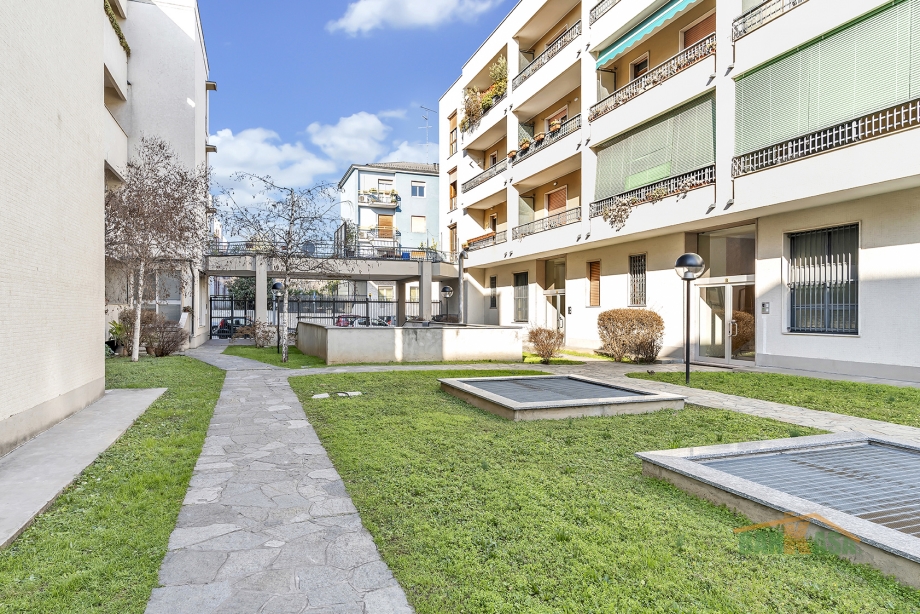 Appartamento in palazzina di 3 locali MILANO - ISTRIA di 96 mq
