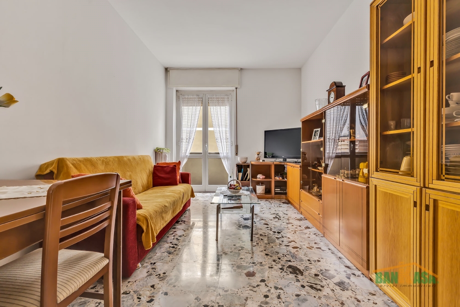 Appartamento in condominio di 2 locali BRESSO di 71 mq