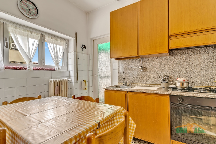 Appartamento in condominio di 2 locali BRESSO di 71 mq