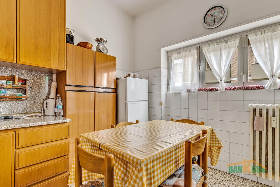 Appartamento in condominio di 2 locali BRESSO di 71 mq