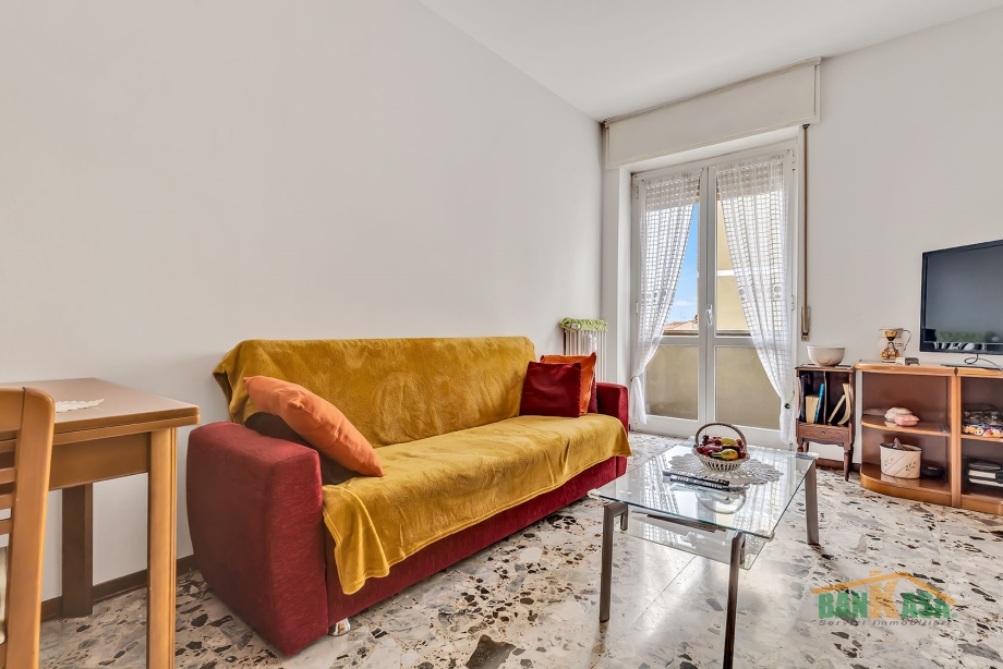 Appartamento in condominio di 2 locali BRESSO di 71 mq