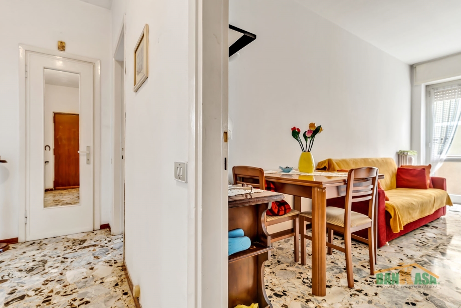 Appartamento in condominio di 2 locali BRESSO di 71 mq