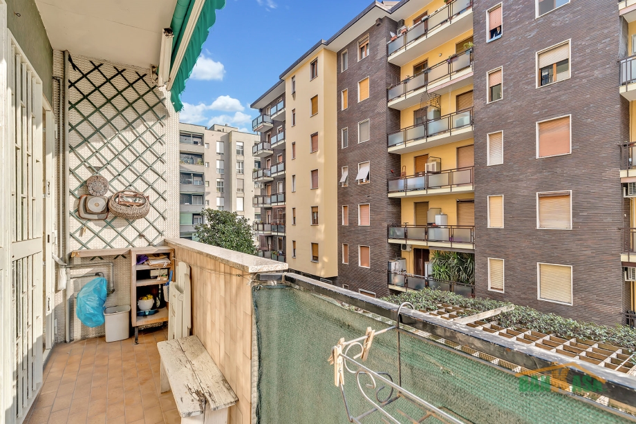 Appartamento in condominio di 4 locali BRESSO di 124 mq