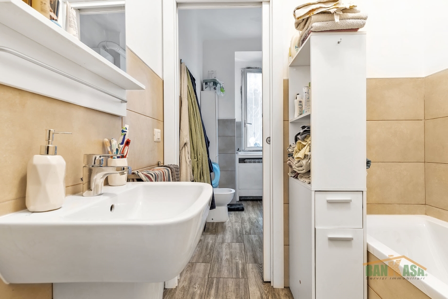 Appartamento in condominio di 4 locali MILANO - ISTRIA di 104 mq