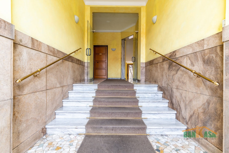 Appartamento in condominio di 4 locali MILANO - ISTRIA di 104 mq
