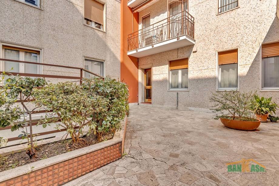 Appartamento in condominio di 3 locali MILANO ISOLA di 94 mq