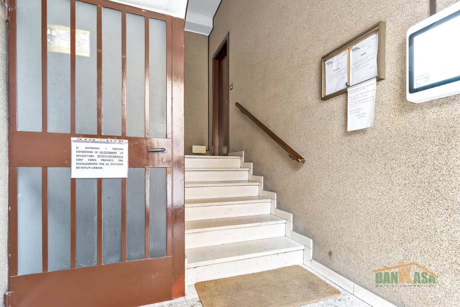 Appartamento in condominio di 3 locali BRESSO di 85 mq