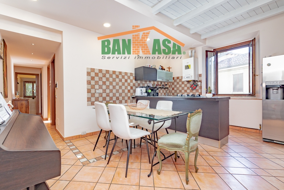 BESANA IN BRIANZA - Appartamento in palazzina in vendita (ID: 7469)