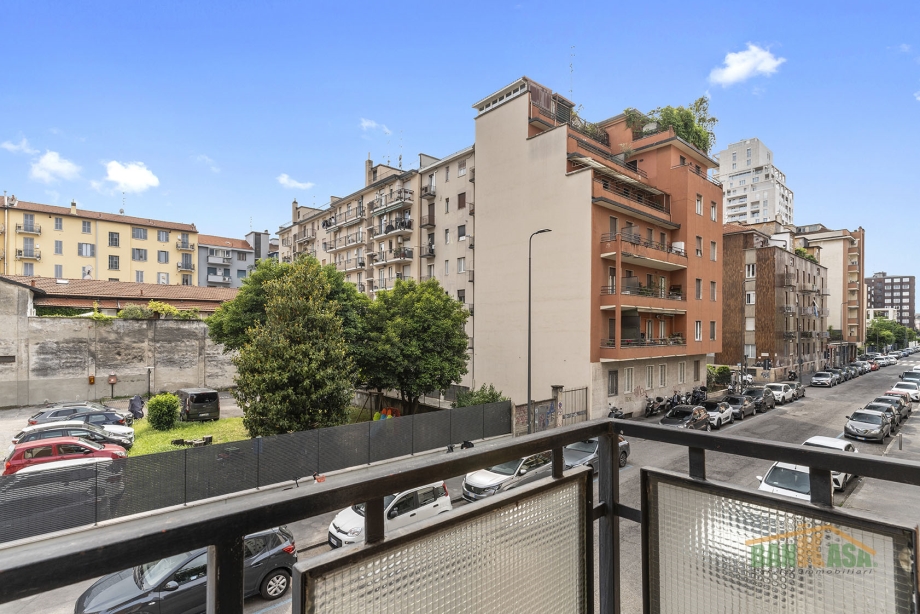 Appartamento in palazzina di 3 locali MILANO di 75 mq