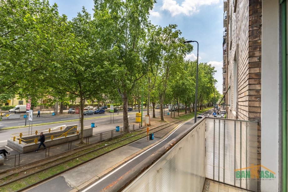 Appartamento in palazzina di 2 locali MILANO di 63 mq