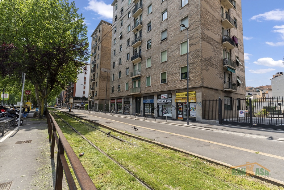 Appartamento in palazzina di 2 locali MILANO di 63 mq