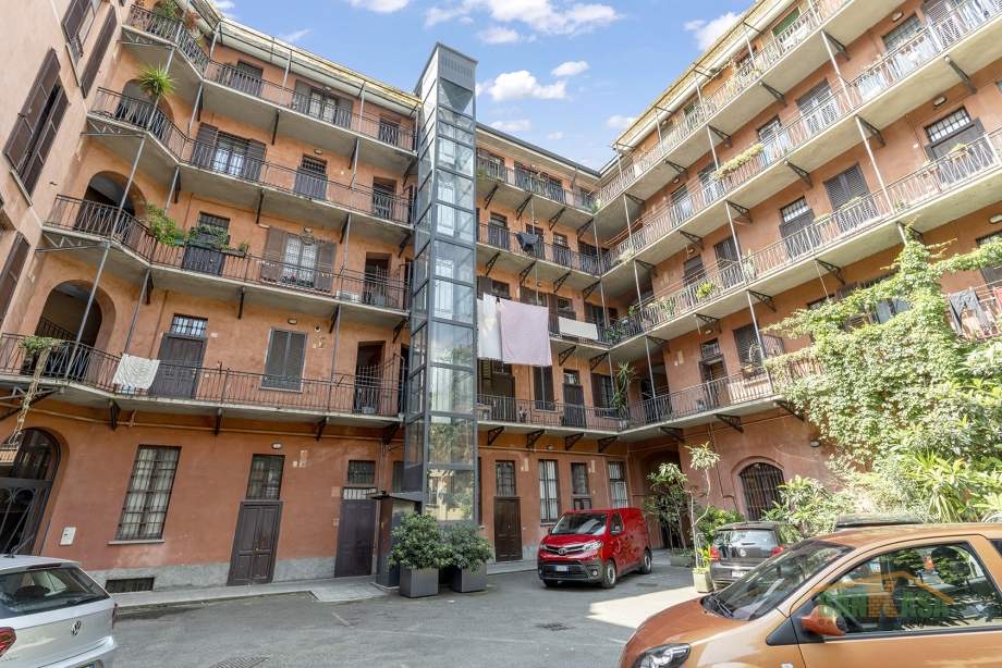 Casa di ringhiera di 2 locali MILANO di 44 mq