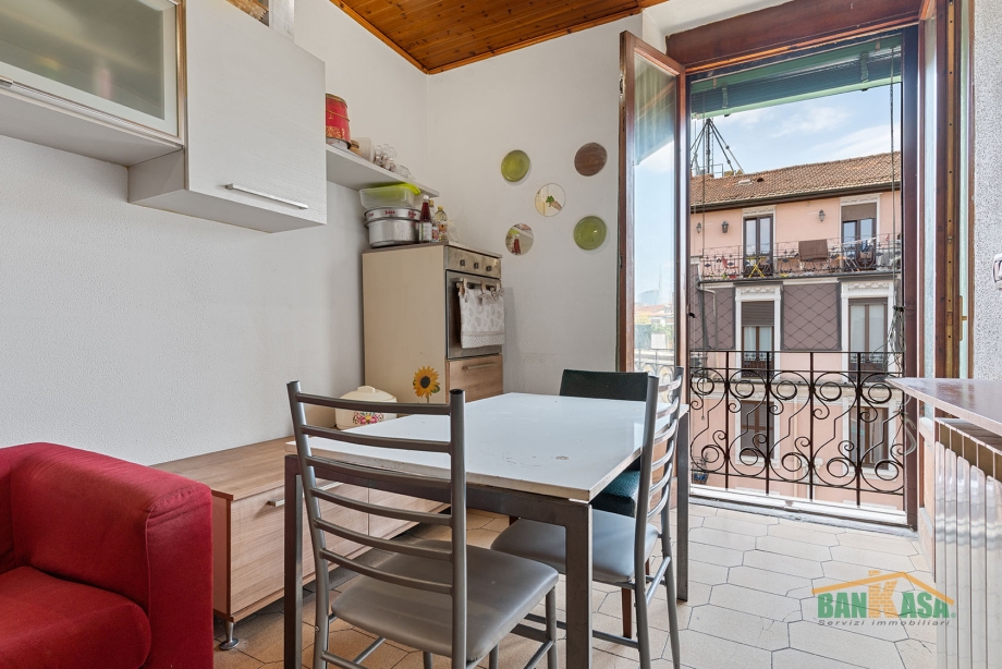 Casa di ringhiera di 2 locali MILANO di 44 mq