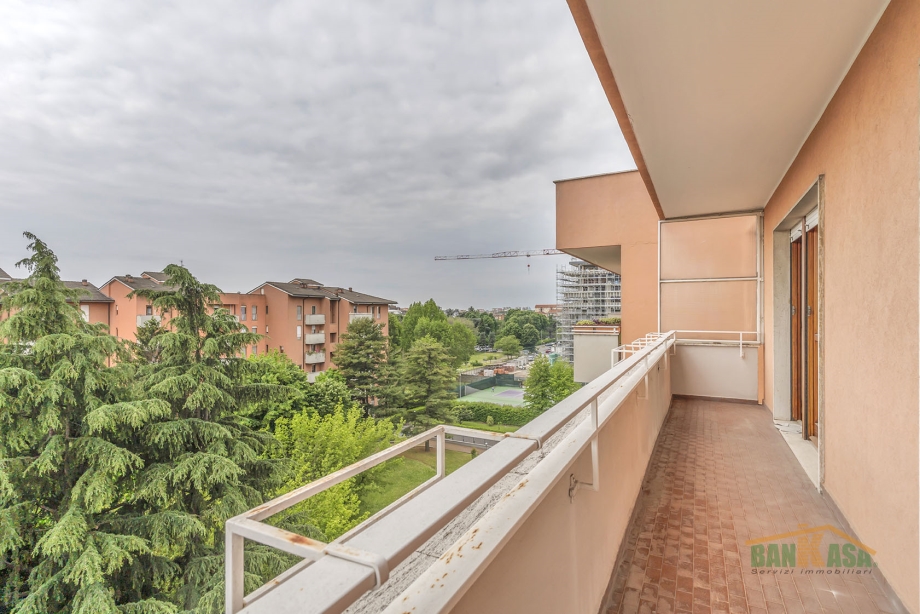 Appartamento in condominio di 3 locali BRESSO di 109 mq