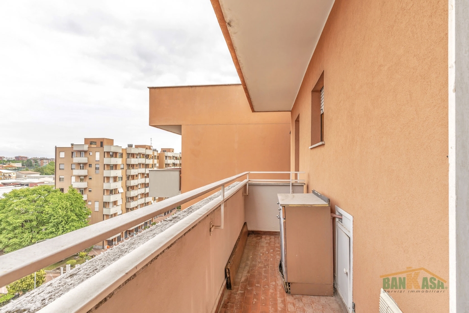 Appartamento in condominio di 3 locali BRESSO di 109 mq