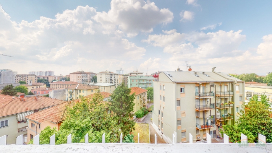 Appartamento in condominio di 5 locali MILANO di 177 mq