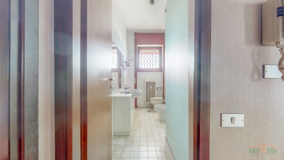 Appartamento in condominio di 5 locali MILANO di 177 mq