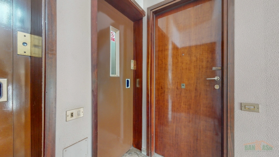 Appartamento in condominio di 5 locali MILANO di 177 mq