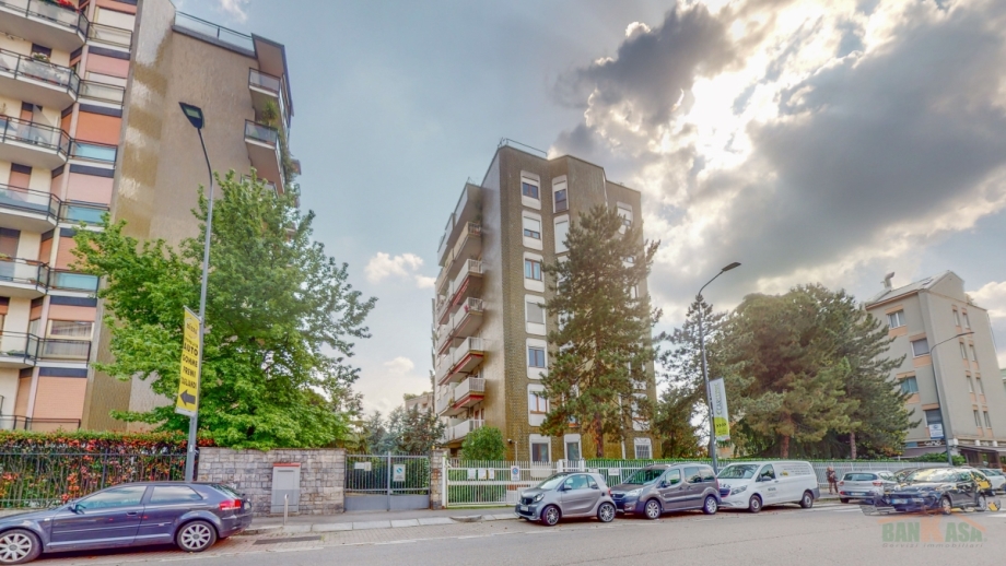 Appartamento in condominio di 5 locali MILANO di 177 mq