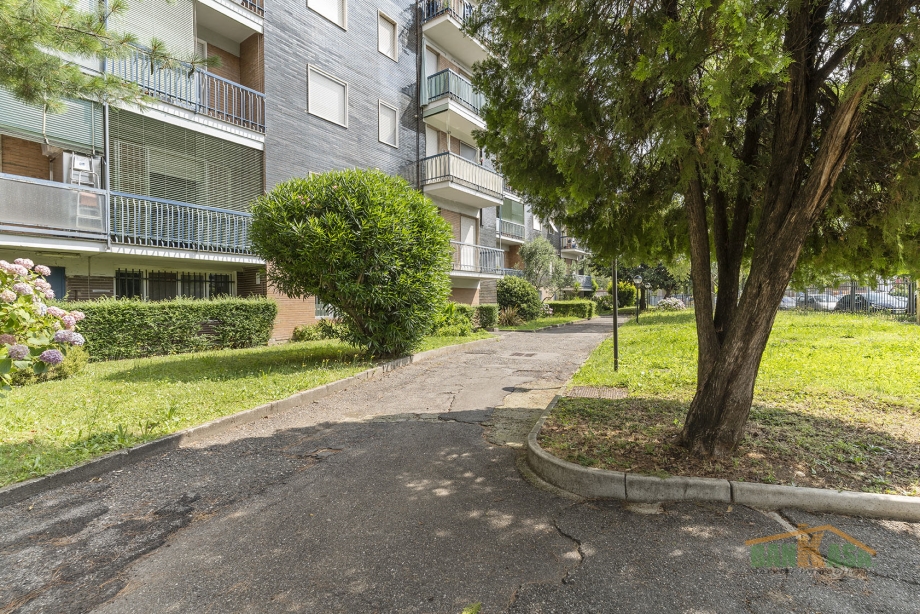 Appartamento in condominio di 4 locali CORMANO di 120 mq