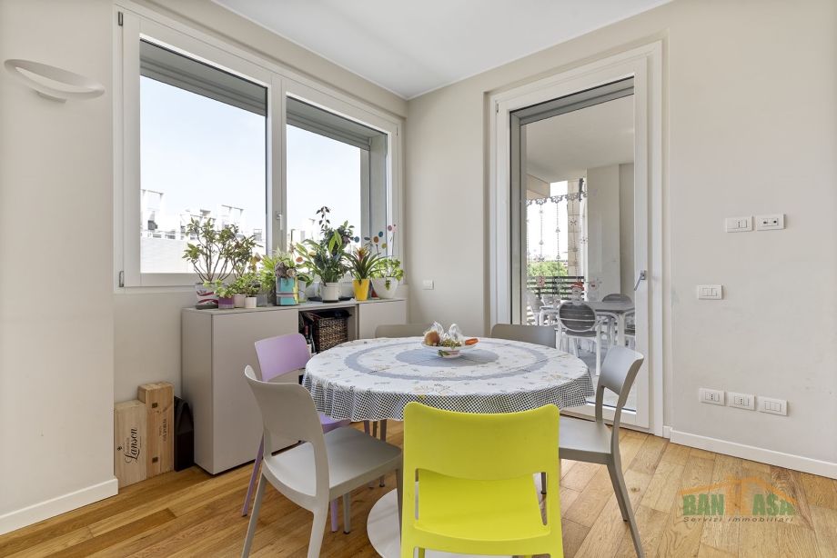 Appartamento in condominio di 4 locali 