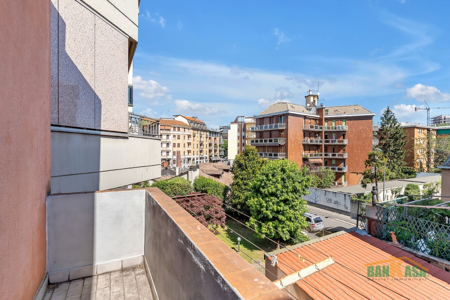 Appartamento in palazzina di 3 locali MILANO - ISTRIA di 118 mq