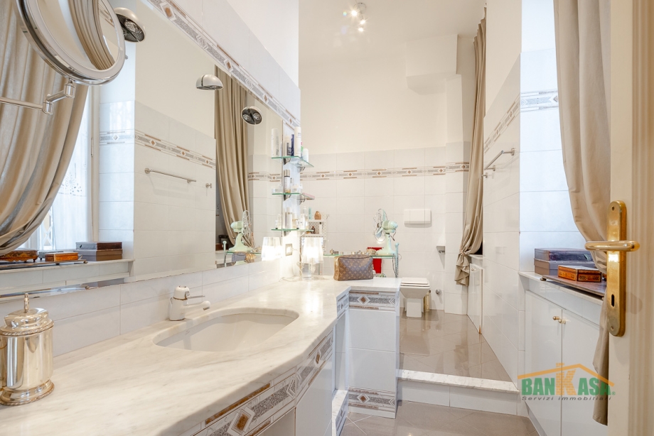 Appartamento in condominio di 4 locali 