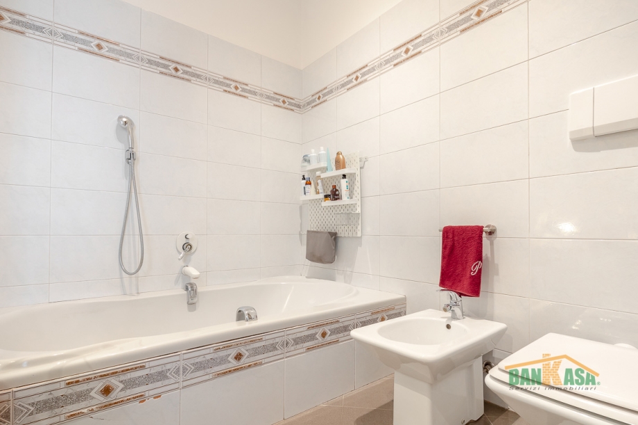 Appartamento in condominio di 4 locali 