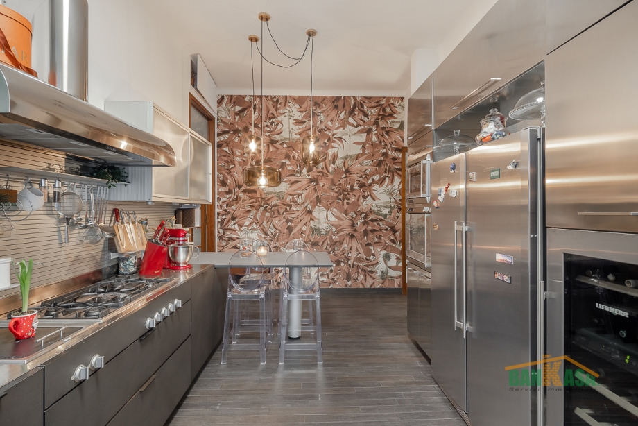 Appartamento in condominio di 4 locali 