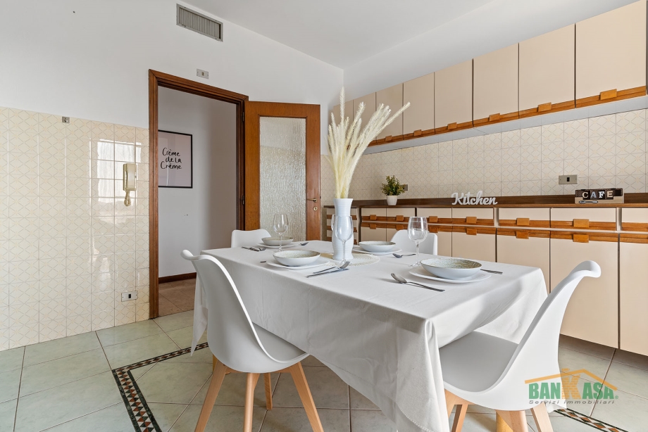 Appartamento in condominio di 4 locali MILANO UDINE di 138 mq