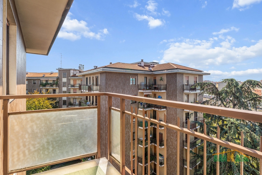 Appartamento in condominio di 4 locali MILANO UDINE di 138 mq