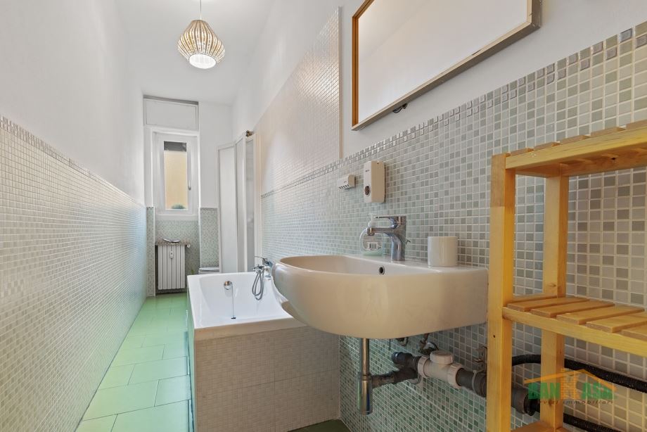 Appartamento in palazzina di 3 locali 