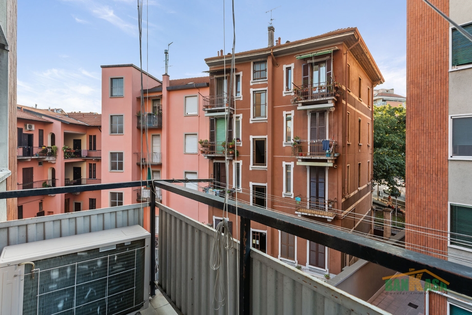 Appartamento in palazzina di 3 locali MILANO di 93 mq